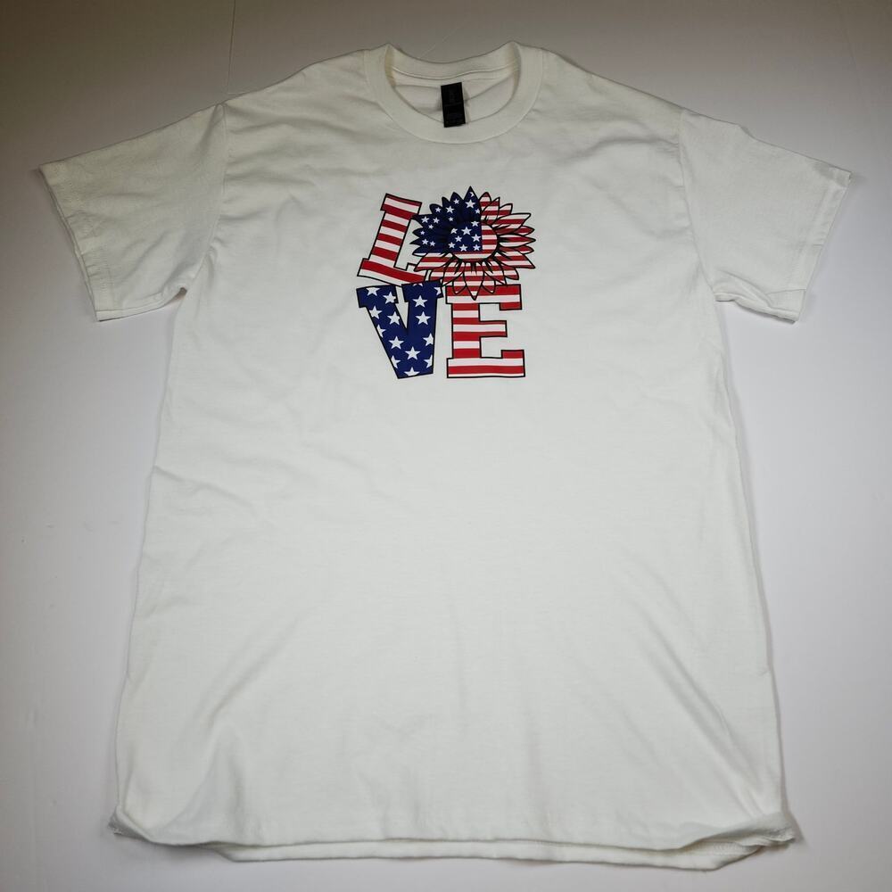 LOVE T-Shirt Unisex Size Small